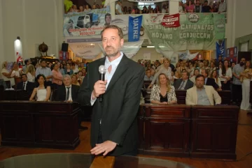 “Sabemos que van a ser tiempos difíciles, porque las primeras medidas del Presidente son de un ajuste terrible”