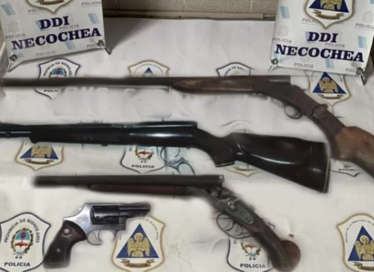 Allanamientos en Necochea: aprehensiones y secuestros de armas de fuego