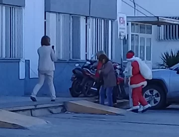 Papá Noel llegó al hospital Ferreyra