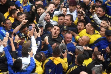 Juan Román Riquelme fue elegido como el nuevo presidente de Boca en una elección histórica