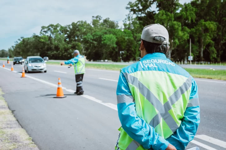 Obligatoriedad de circular con Revisión Técnica y seguro vigente