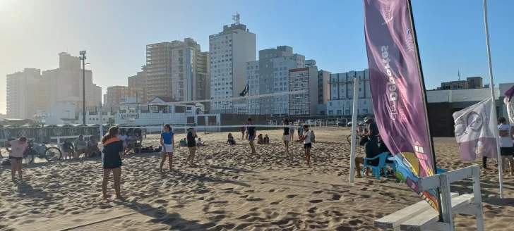 Esta tarde hay un encuentro de beach vóley en Tarsis