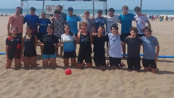 El beach handball crece como una atractiva propuesta durante la temporada necochense