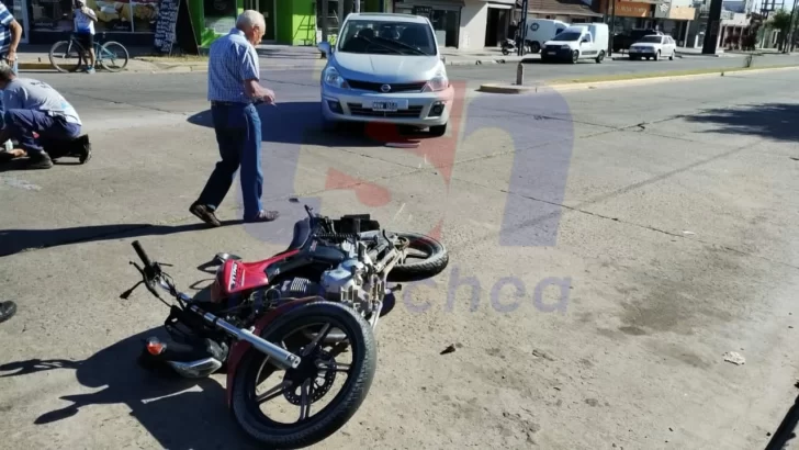 Otro motociclista hospitalizado tras choque en avenida 10 y 67