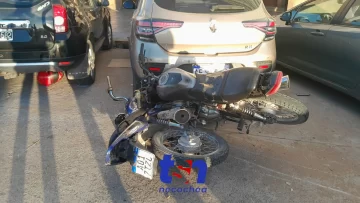 Chocaron dos motos en avenidas 2 y 91: un joven se encuentra en grave estado