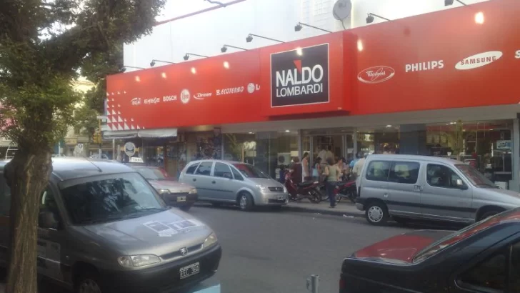 Robaron 20 teléfonos celulares en Naldo Lombardi