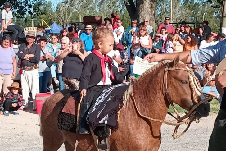 24-02-FOTO-47-Fiesta-del-Girasol-Ramon-Santamarina-03-728x486