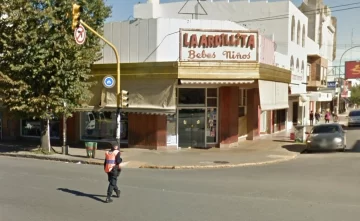 Quedaron detenidos dos de los ladrones que robaron en varios comercios del centro