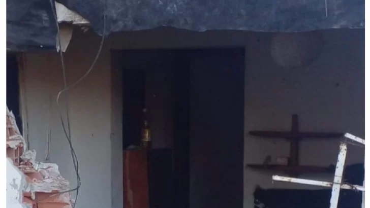 Robo en una vivienda de Quequén: se llevaron un lavarropas, un inodoro y la ventana