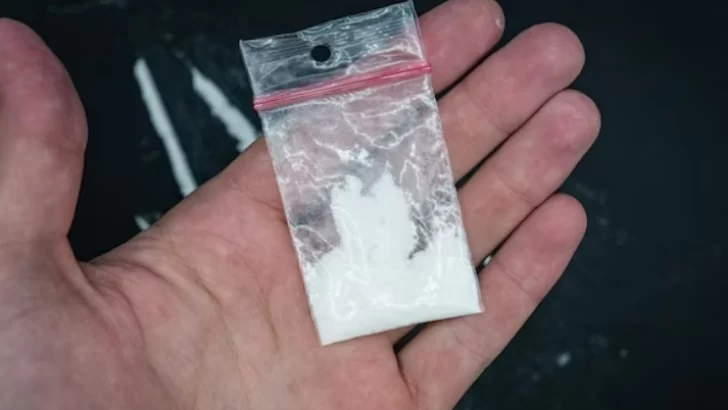 Una denuncia por violencia de género terminó con el hallazgo de un bolso con cocaína
