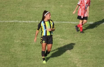 Daiana Perpetto disputó sus primeros amistosos con goles incluidos en Aldosivi