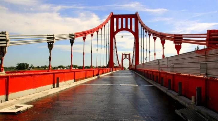 Un día como hoy se re inauguraba el Puente Colgante