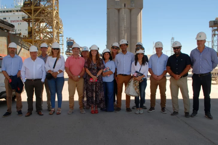 Concejales se reunieron con  Jimena López y recorrieron el puerto