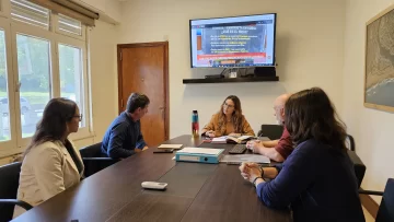 Jimena López recibió a investigadores del Conicet del laboratorio de la UNICEN