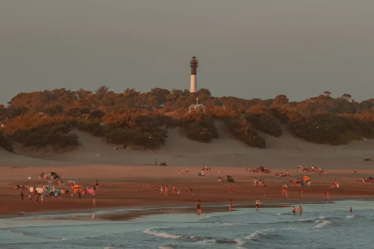 Quequén: “El balneario que supo atraer a la aristocracia y hoy revive con aire a aldea de pescadores brasileña”