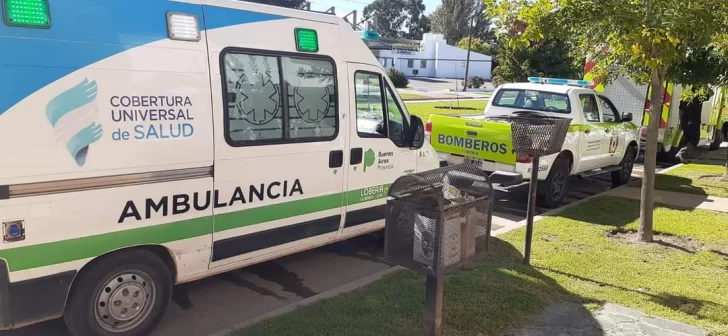 Una persona mayor cayó en un pozo de cuatro metros y debió ser rescatado por los bomberos