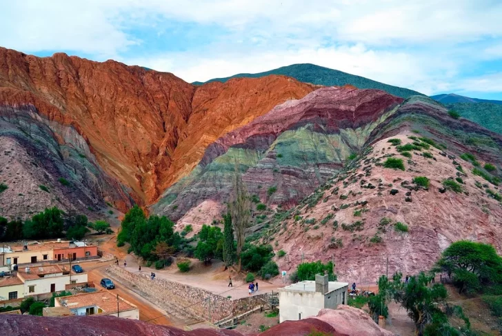 Cerro-delos-siete-colores-728x487