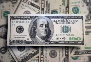 El dólar blue sube otros 15 pesos mientras los financieros corrigen la suba de ayer