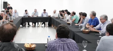 Rivero y Cáceres participaron de la reunión del PJ provincial