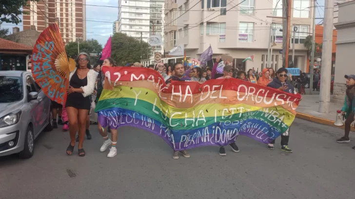 Se realizó la XII Marcha del Orgullo por las calles de la Villa Balnearia