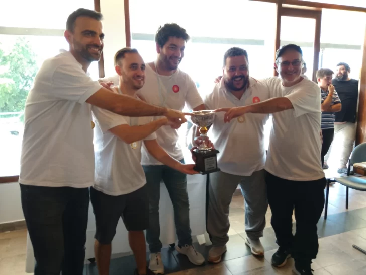 Playas de Ajedrez: Protegen Soluciones Integrales A es el campeón y Necochea terminó 4°