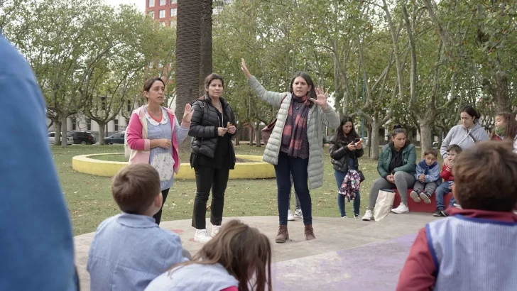 Se realizó una nueva jornada de Educación Ambiental en la Plaza Rocha