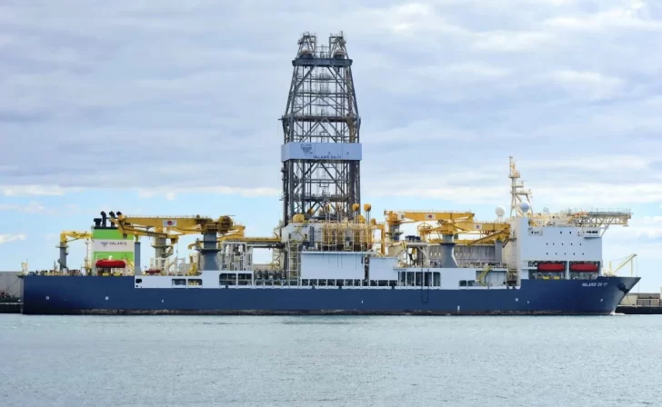 El Hos Remington inicia la exploración petrolera en las costas necochenses