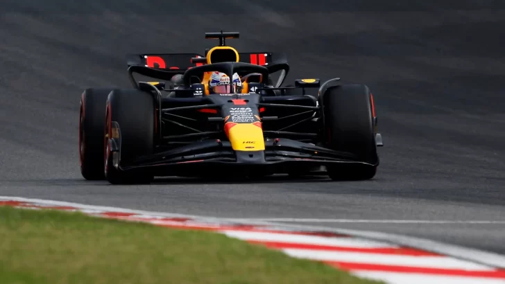 Un dominante Verstappen logra la pole número 100 de Red Bull en la F1