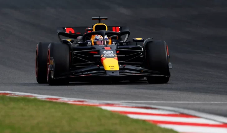 Un dominante Verstappen logra la pole número 100 de Red Bull en la F1