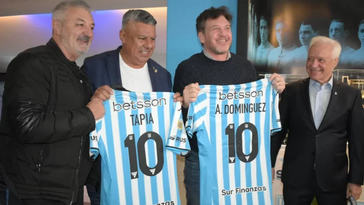 El presidente de Conmebol visitó los estadios de Racing y Boca
