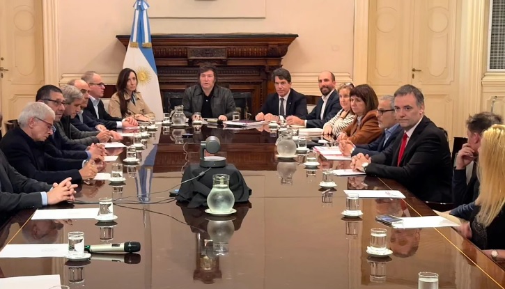 El embajador de Israel asistió a la Casa Rosada y participó del Comité de Crisis
