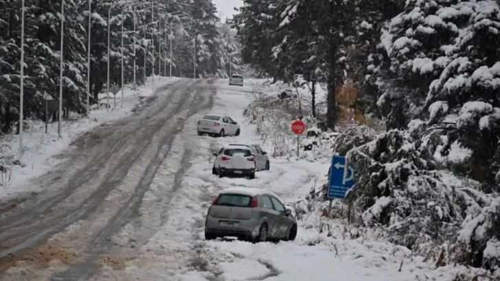 Impactante: así fue la nevada histórica que llegó a Bariloche en un momento inesperado del año