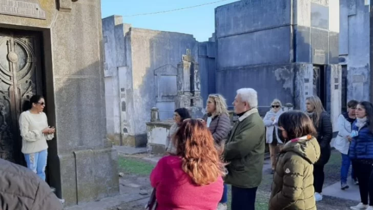 Nueva visita guiada al cementerio de Lobería