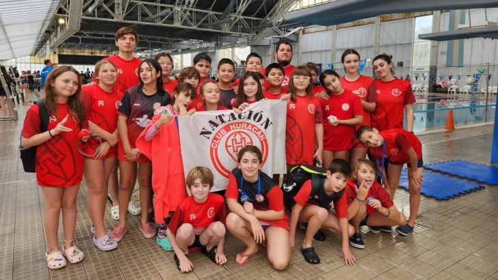 Los equipos de Huracán compitieron con éxito en Balcarce y Mar del Plata