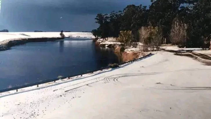 Maravillosa imagen de la ribera del río en la nevada del 91