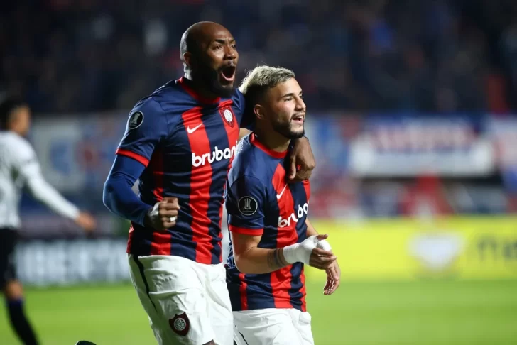 San Lorenzo venció a Liverpool sobre la hora y sigue con vida en la Libertadores