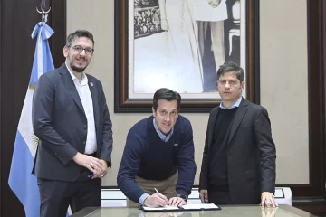 Rojas firmó el leasing con el Banco Provincia para la adquisición del tomógrafo