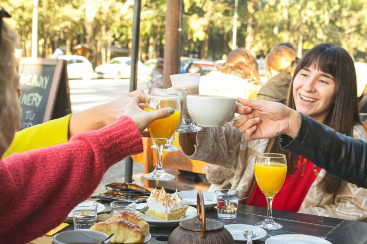 Convocan a gastronómicos a participar del corredor de las meriendas