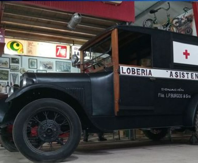 Presentan la primera ambulancia que tuvo el hospital de Lobería