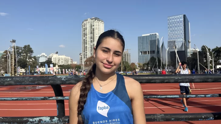 Rosario Coronel se ubicó entre las mejores 10 del país en salto triple