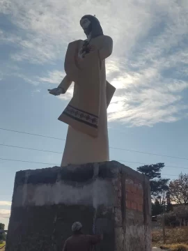 El Sagrado Corazón de Jesús ya custodia la ribera