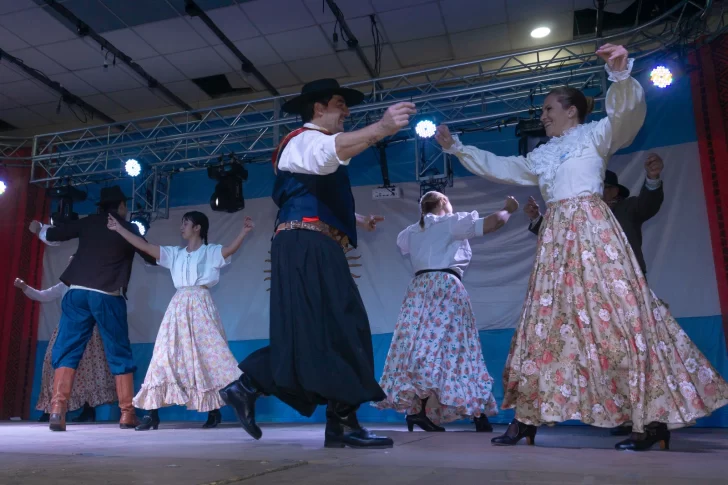 Encuentro Regional de Peñas Folclóricas el 9 de julio