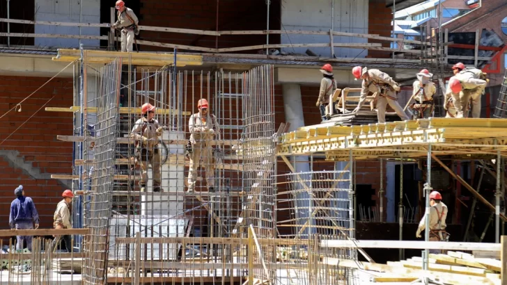 Tres de cada 10 empleados trabajan en la producción, pero la gran mayoría en servicios