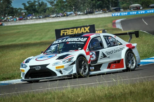 Top Race: Felippo aguantó en el final y ganó en Buenos Aires