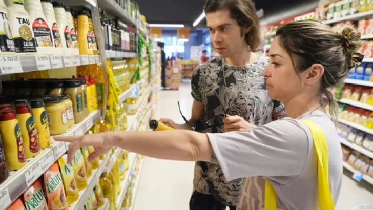 Leve suba de ventas en supermercados indicaría que la caída del consumo tocó fondo