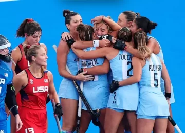 Las Leonas golearon a Estados Unidos en el debut de París 2024