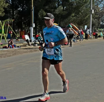 Gran marca de Horacio Tellechea en los 50K del Ultramaratón de Bolívar