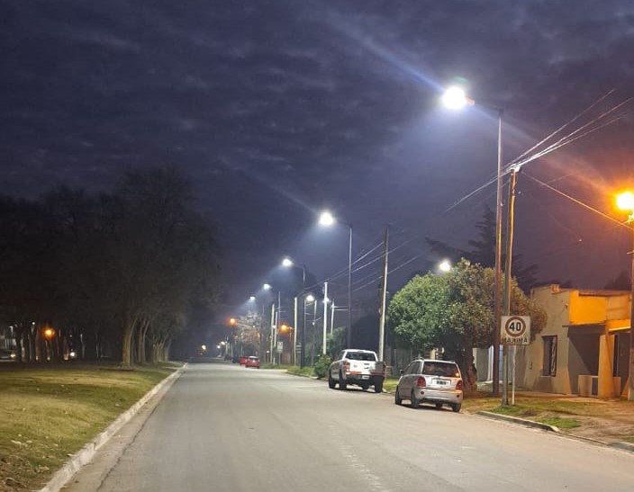 Encendieron las luminarias de la avenida 58