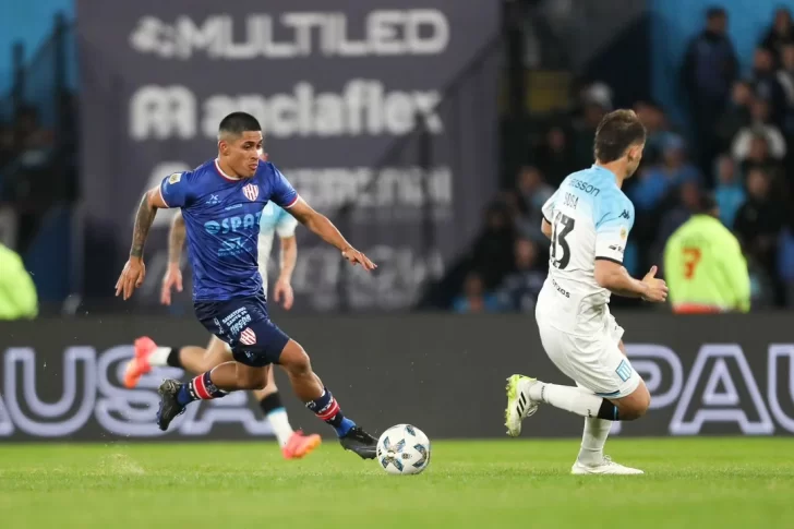 Racing le ganó a Unión y quedó como único escolta de la Liga Profesional