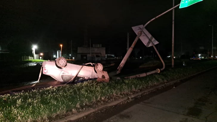 Cómo sigue la salud del hombre que esta madrugada se chocó el cartel de la 542